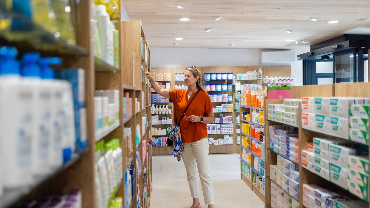 pharmacy-customer-browsing-shelves-summary